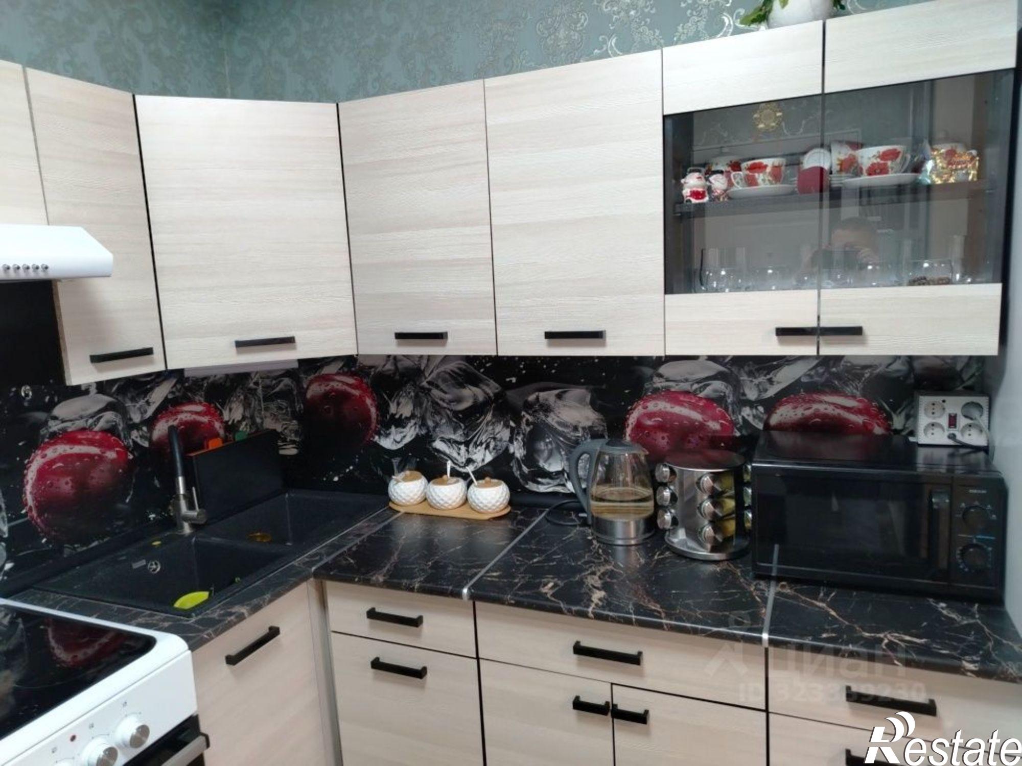 Купить квартиру за 3 090 000 рублей на ул Короленко, 52а