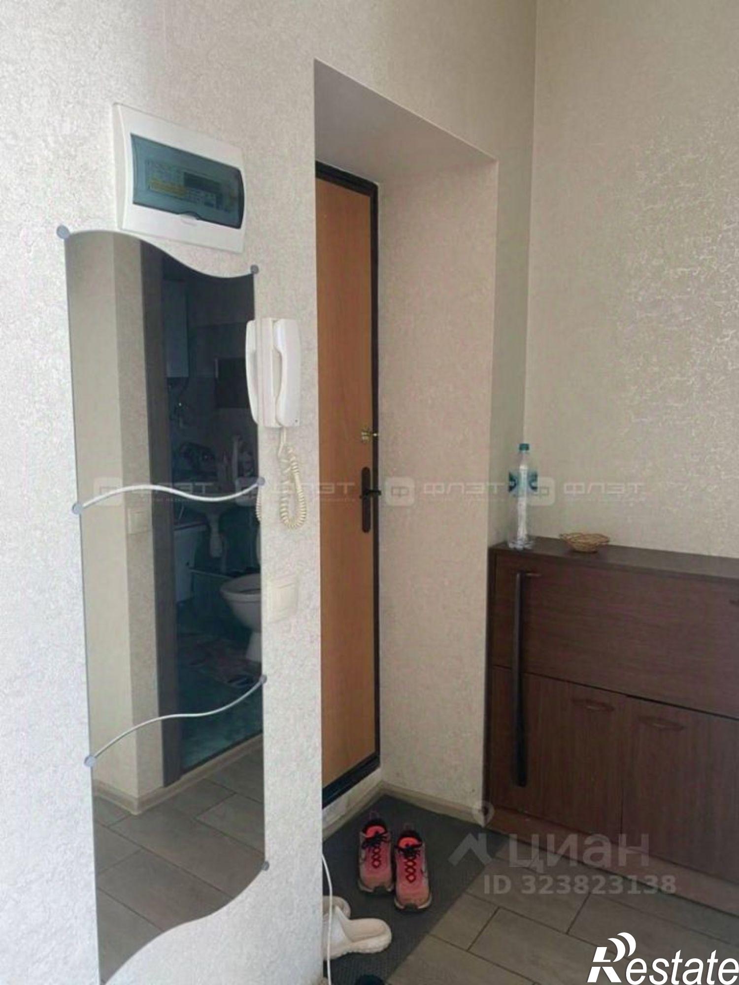 Сдать квартиру за 35 000 рублей на ул Короленко, 93