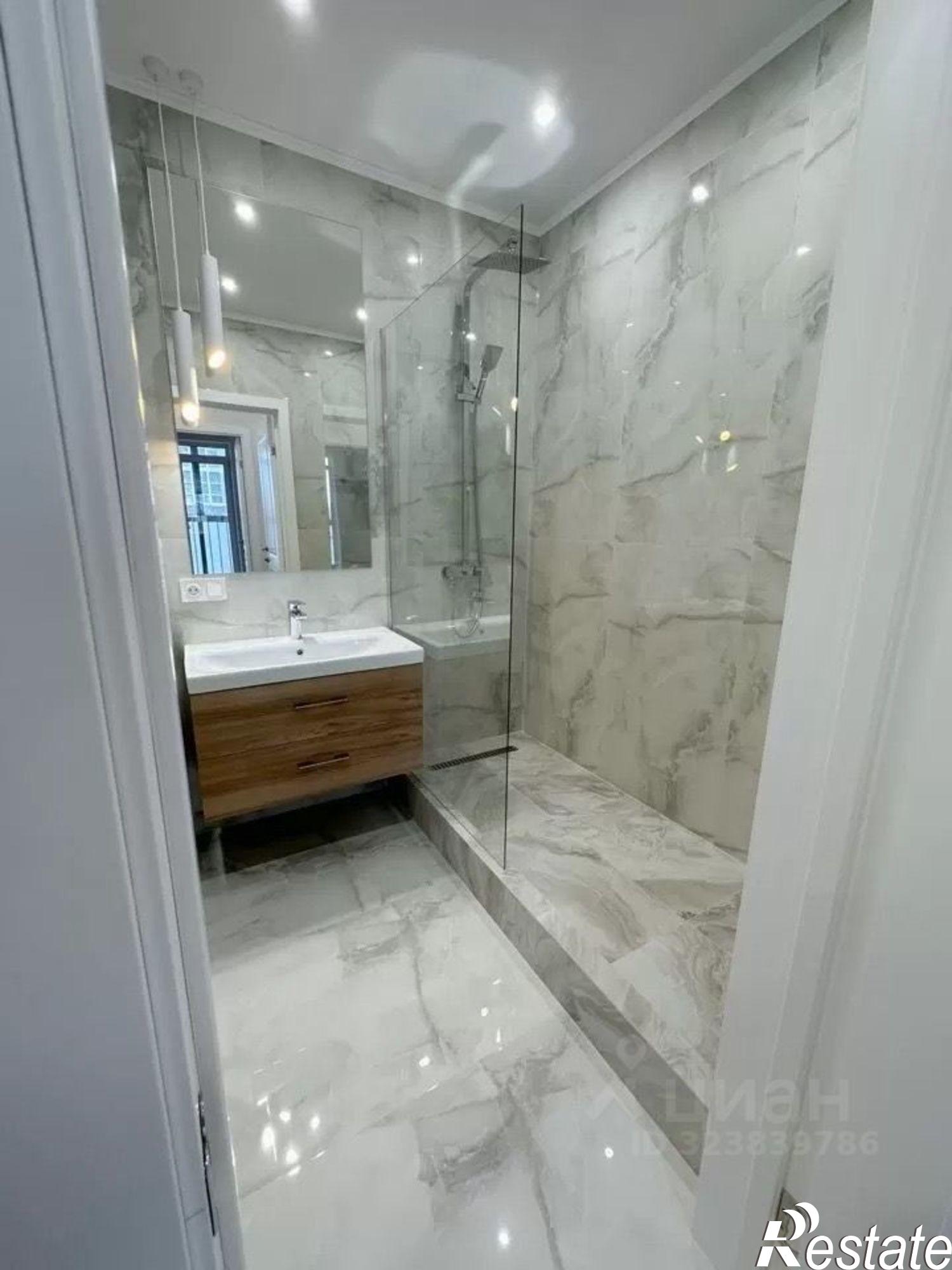 Сдать квартиру за 55 000 рублей на проспект Альберта Камалеева, 32