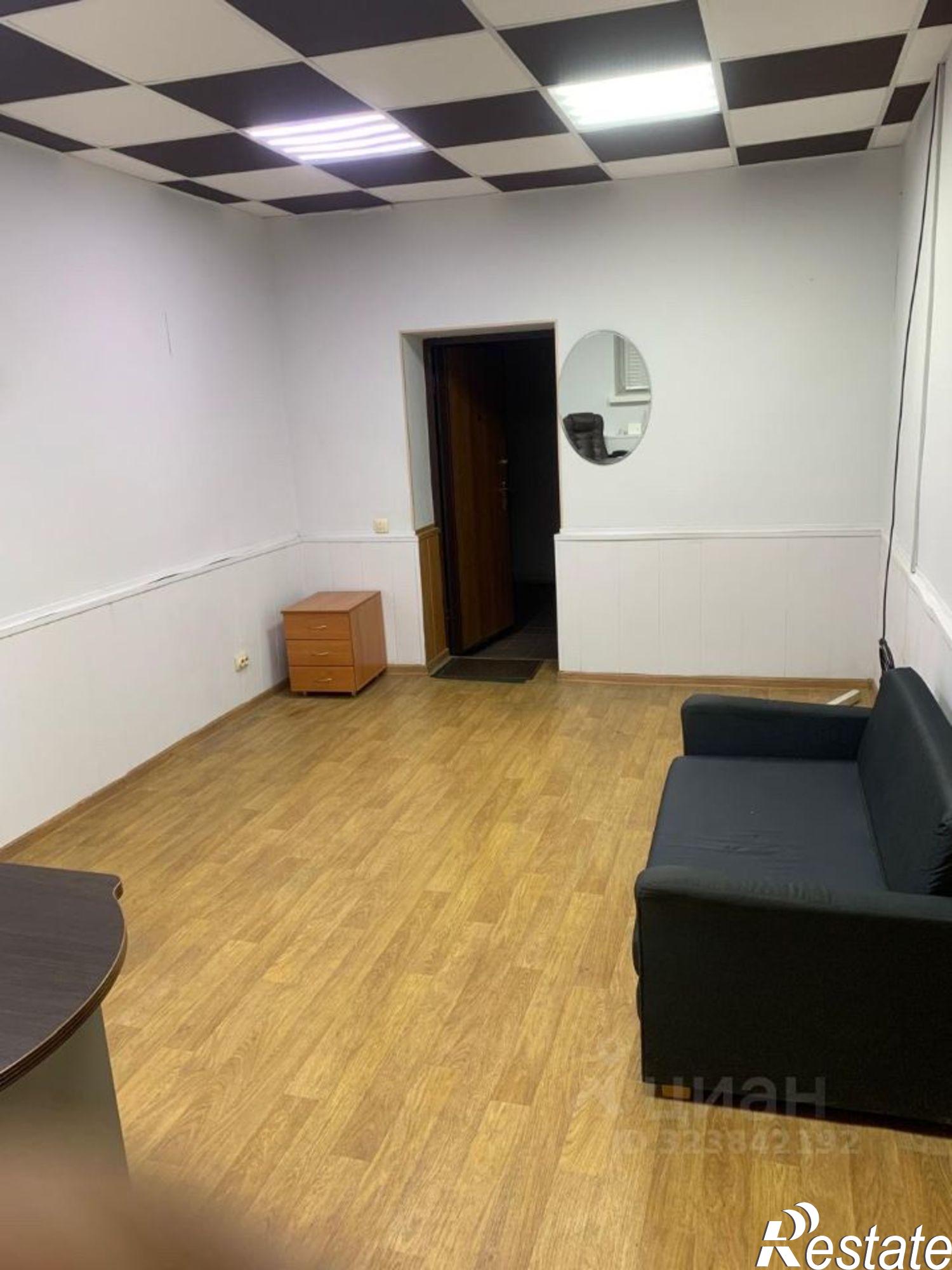 Сдать офис, помещение под офис за 42 723 рублей на Поперечно-Базарная улица, 61