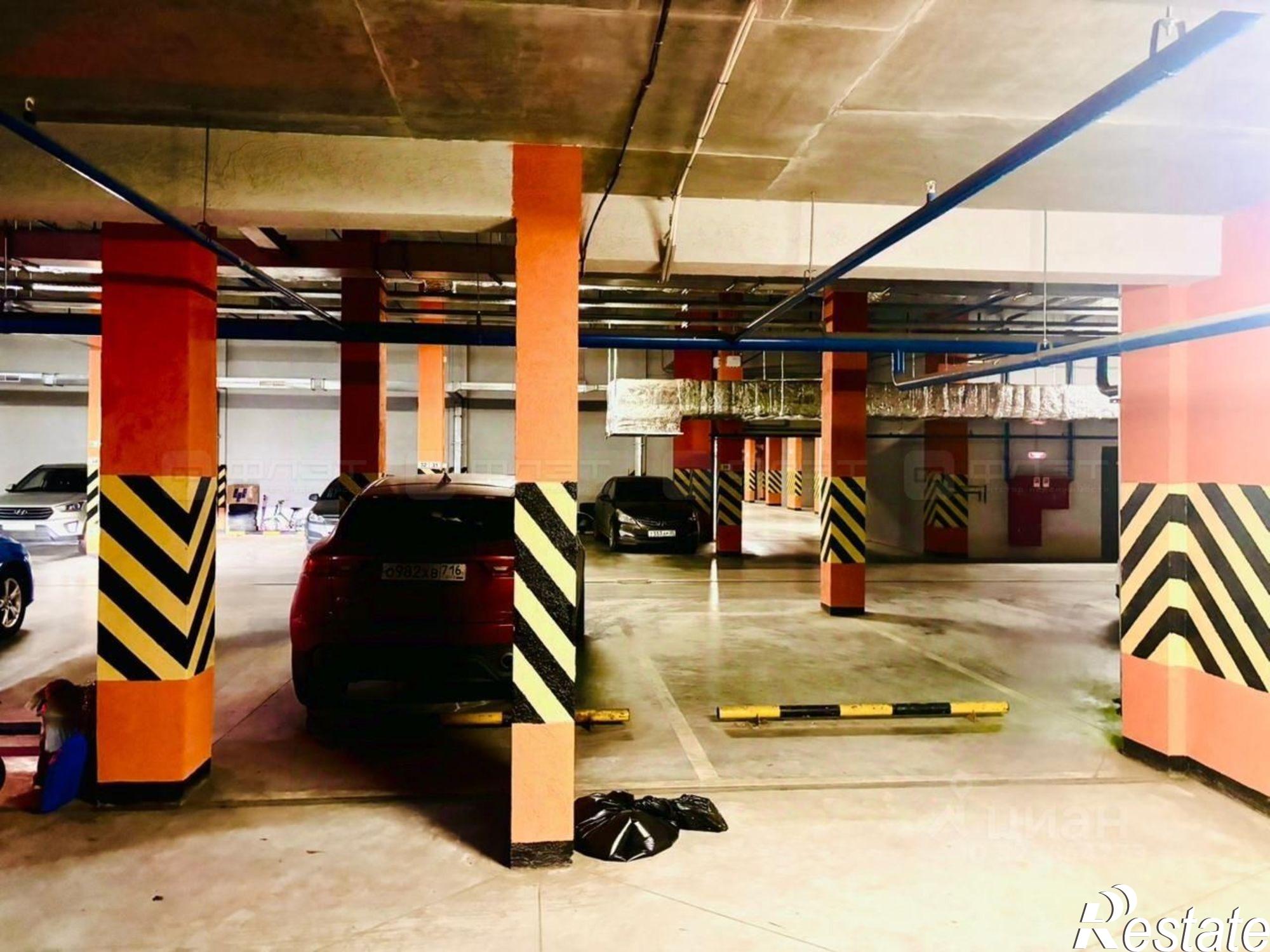 Купить гараж, место в паркинге за 2 600 000 рублей на улица Алафузова, 6