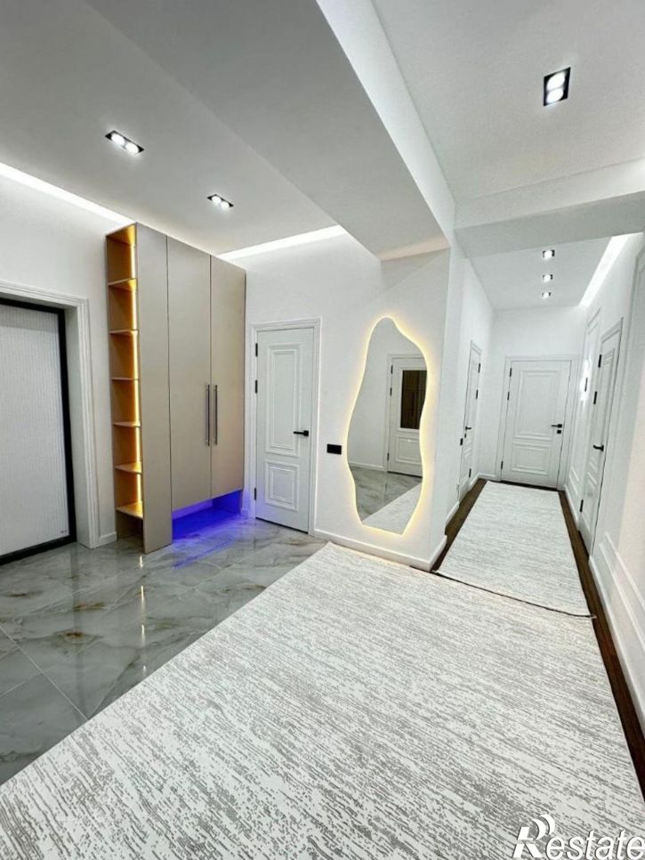 3-комн квартира ул Меридианная, 4,  д. 4