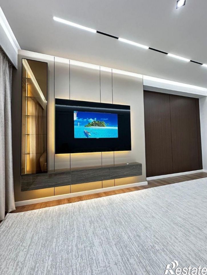 3-комн квартира ул Меридианная, 4,  д. 4