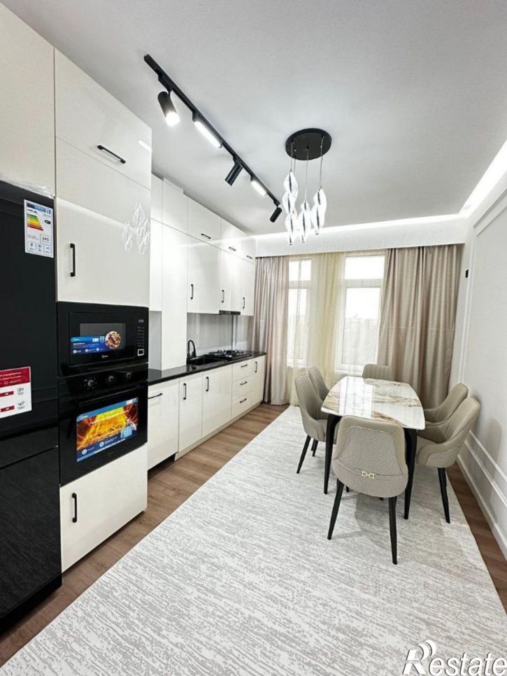 3-комн квартира ул Меридианная, 4,  д. 4