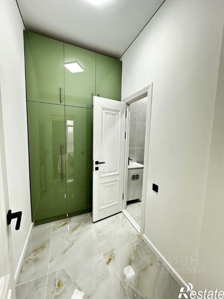 3-комн квартира ул Меридианная, 4,  д. 4