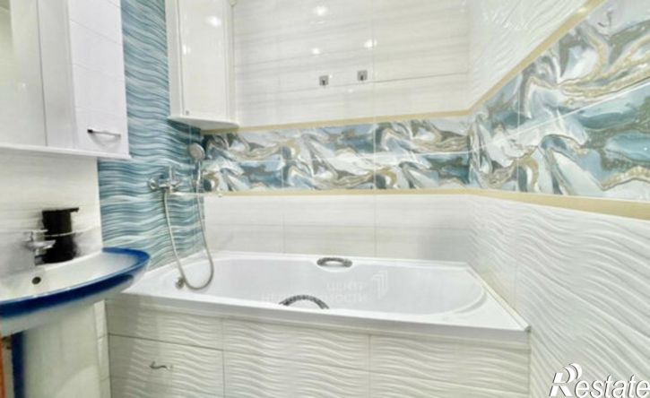 4-комн квартира ул Меридианная, 30,  д. 30