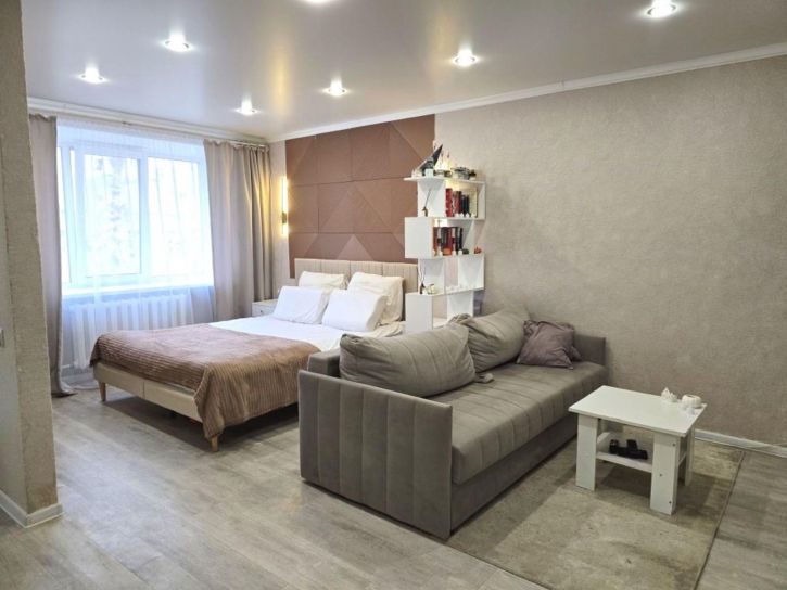 2-комн квартира Воровского ул, 13