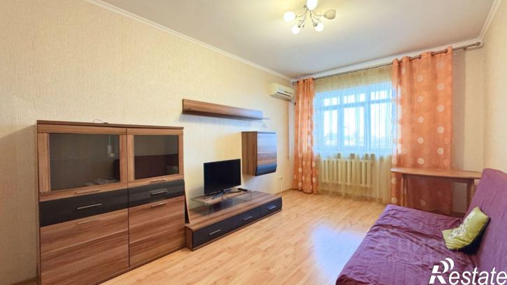 2-комн квартира улица Габдуллы Кариева, 5,  д. 5