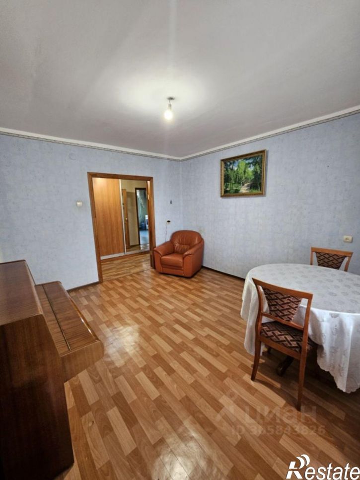 4-комн квартира улица Серова, 41,  д. 41