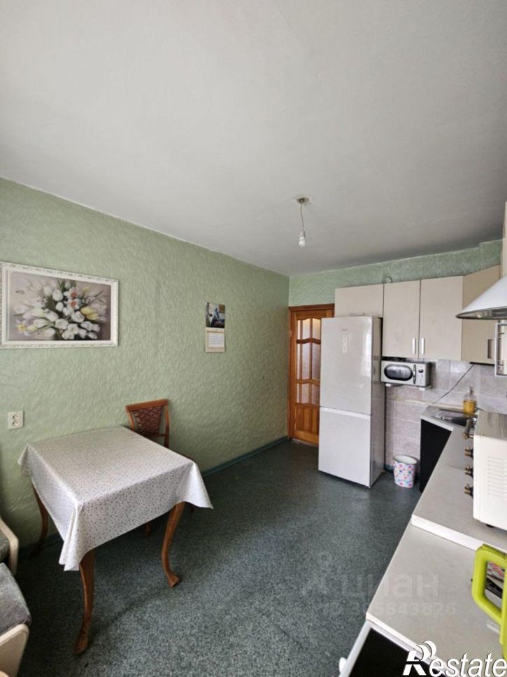 4-комн квартира улица Серова, 41,  д. 41