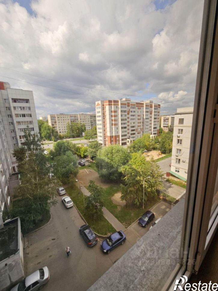 4-комн квартира улица Серова, 41,  д. 41