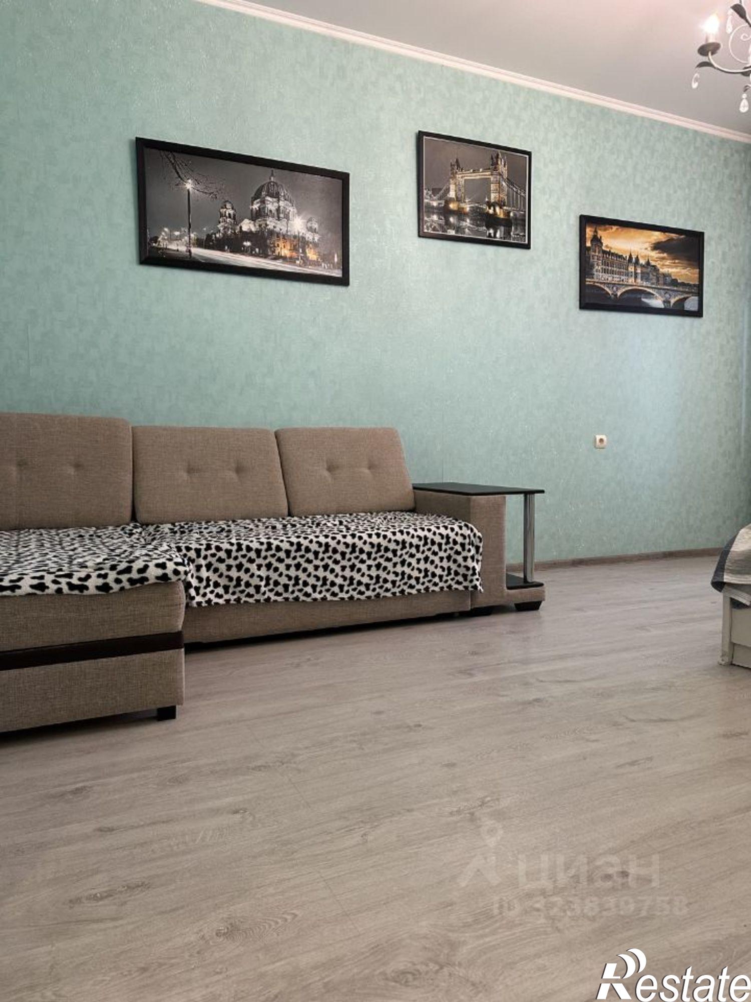 Сдать квартиру за 50 000 рублей на улица Галиаскара Камала, 18