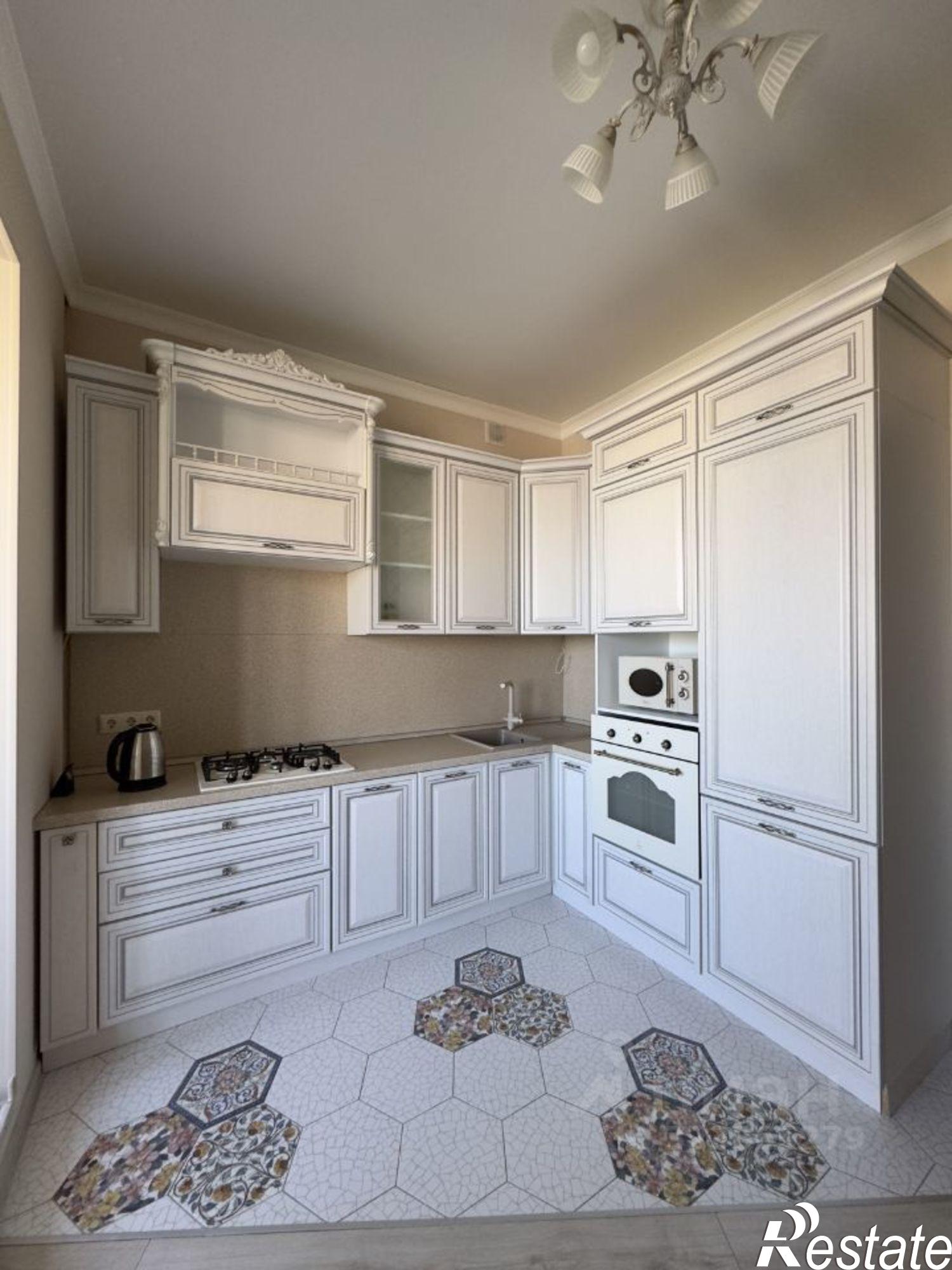 Сдать квартиру за 35 000 рублей на улица Юлиуса Фучика, 115