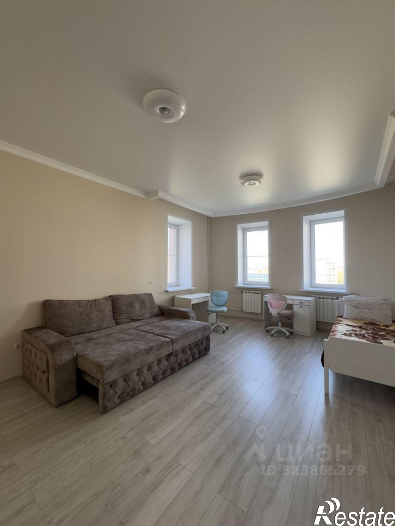 Сдать квартиру за 35 000 рублей на улица Юлиуса Фучика, 115