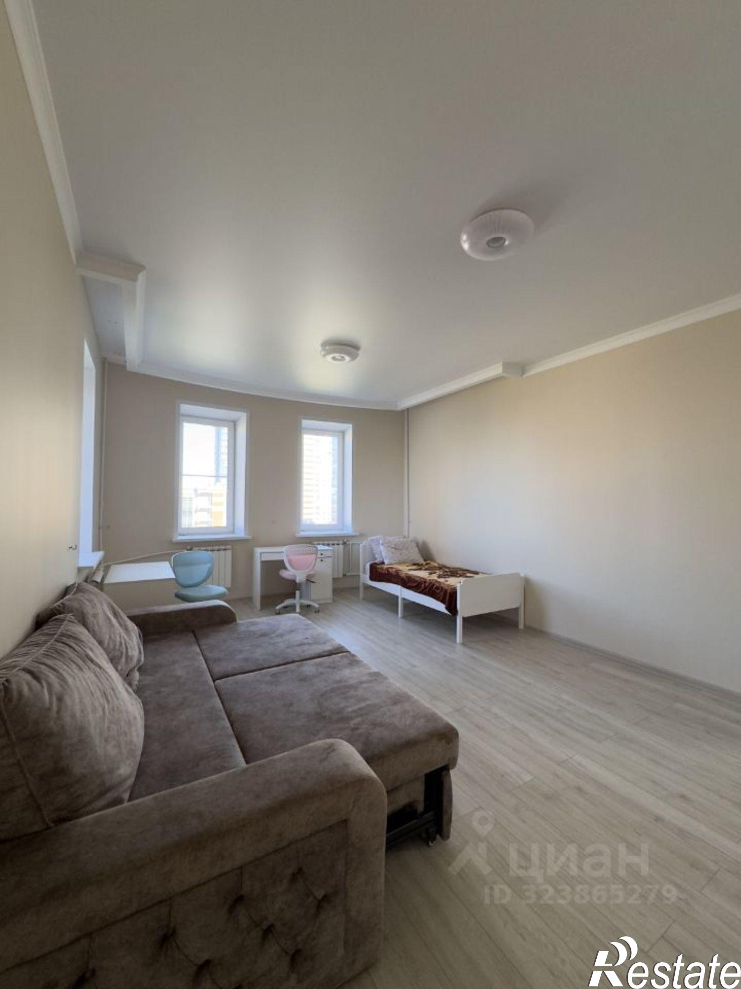 Сдать квартиру за 35 000 рублей на улица Юлиуса Фучика, 115