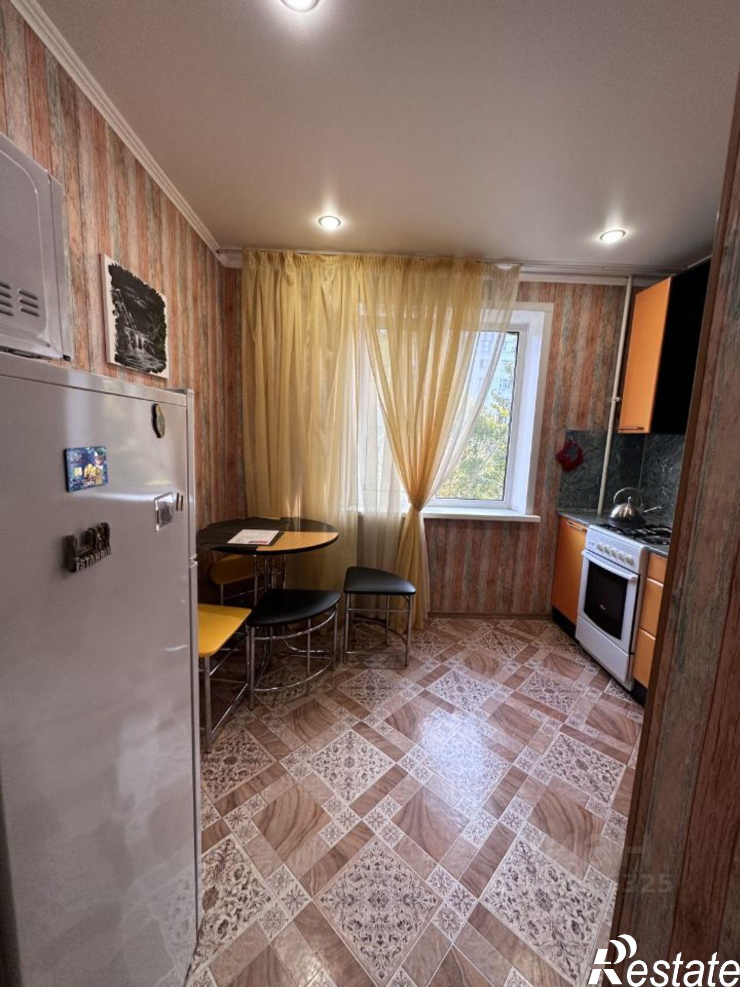 Сдать квартиру за 28 000 рублей на ул Адоратского, 34