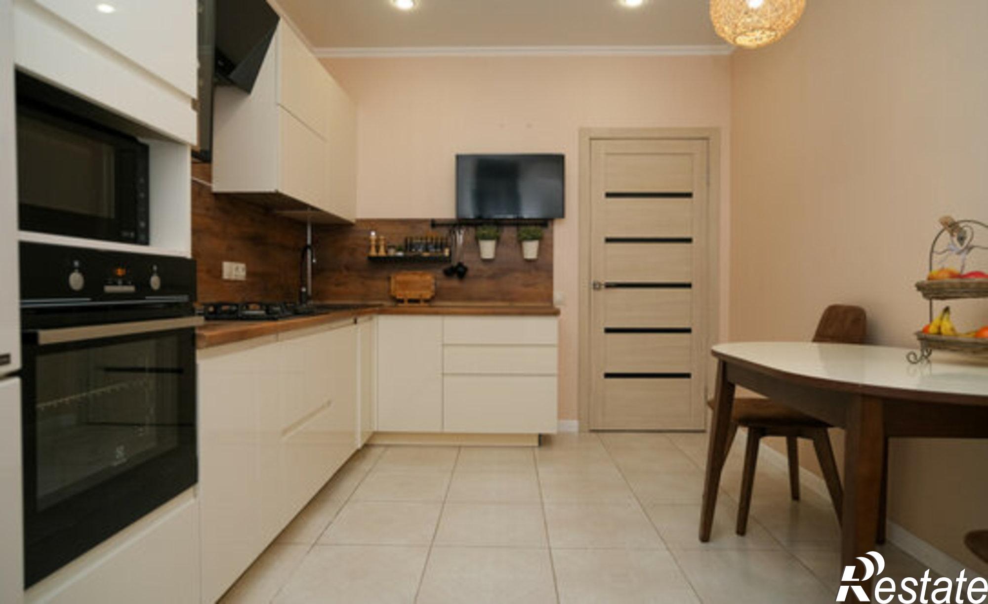 Купить квартиру за 17 400 000 рублей на улица Николая Ершова, 62Д к2