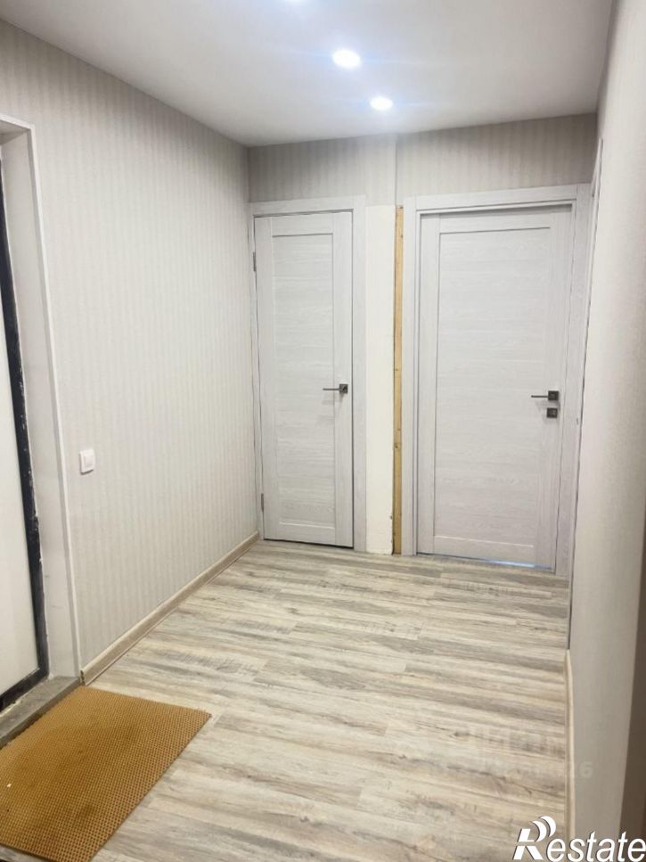 2-комн квартира улица Юлиуса Фучика, 38,  д. 38