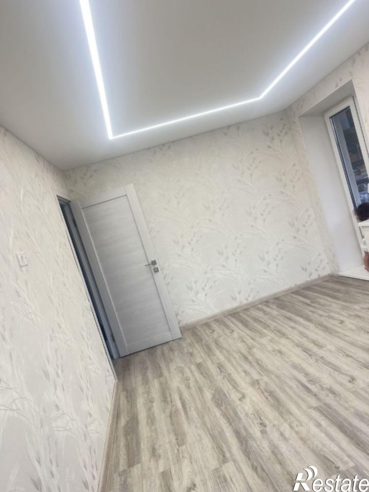 2-комн квартира улица Юлиуса Фучика, 38,  д. 38