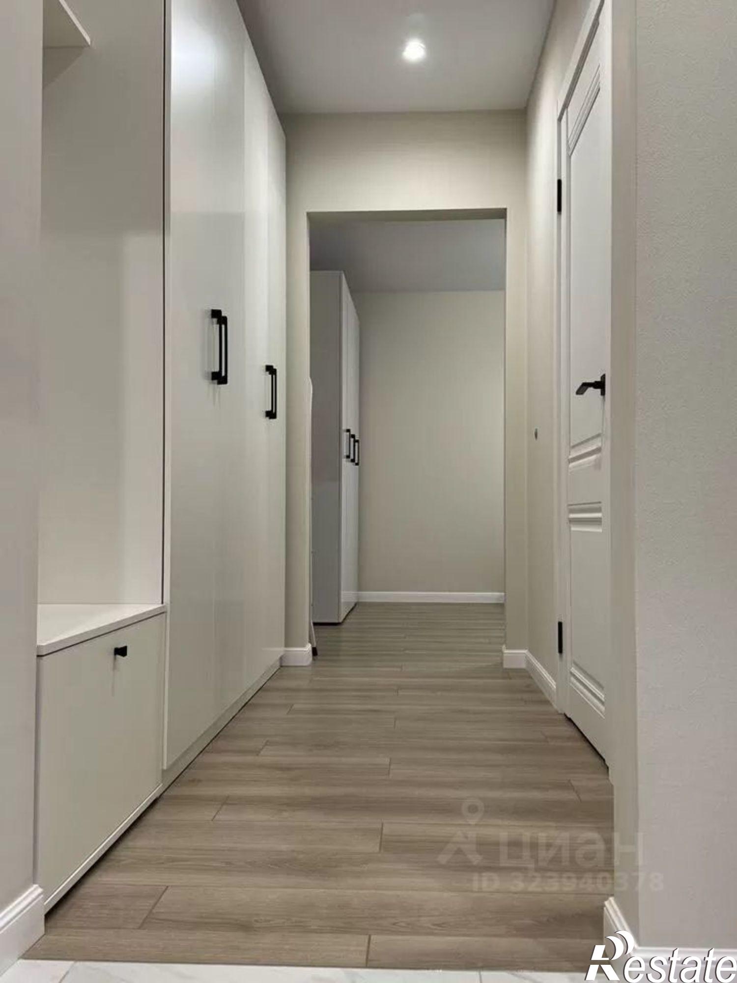 Сдать квартиру за 40 000 рублей на улица Натана Рахлина, 15 к1