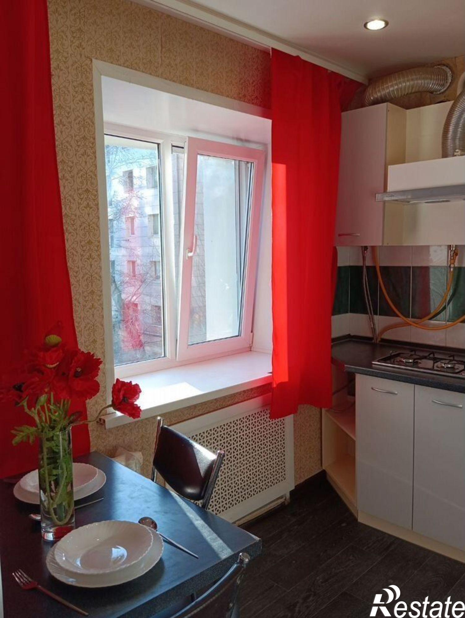 Сдать квартиру за 41 500 рублей на ул Коротченко, 2