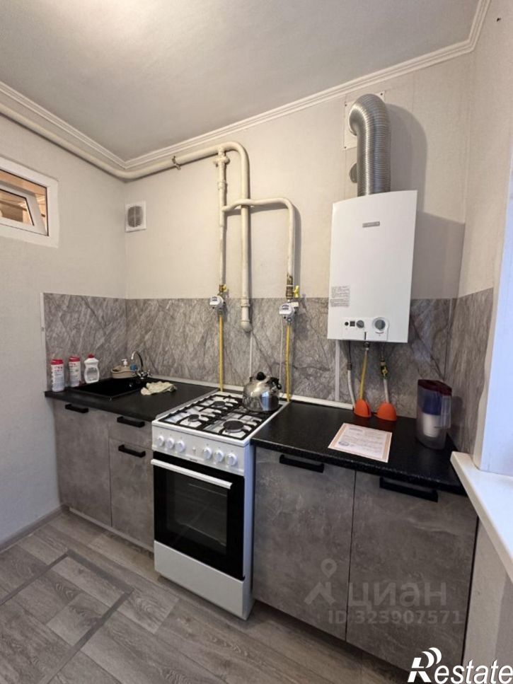 2-комн квартира улица Шаляпина, 25,  д. 25