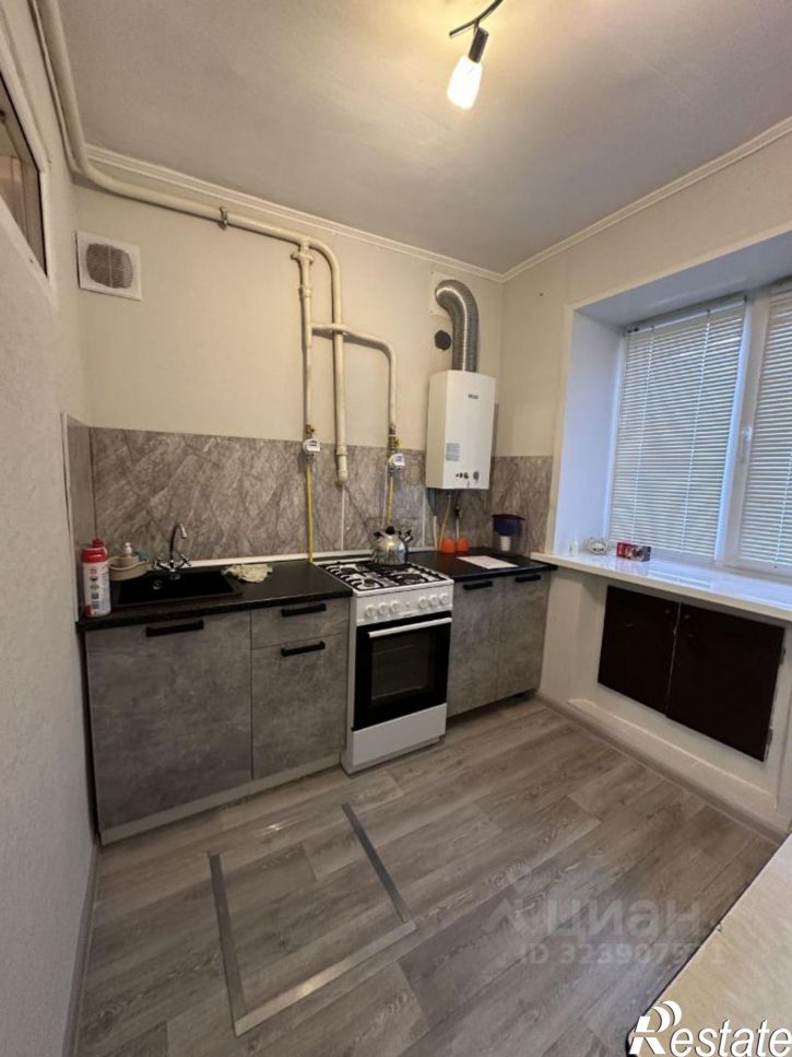 2-комн квартира улица Шаляпина, 25,  д. 25