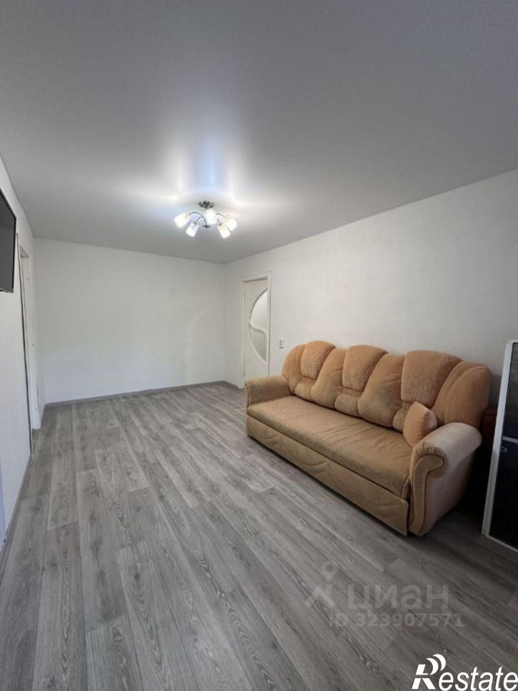 2-комн квартира улица Шаляпина, 25,  д. 25