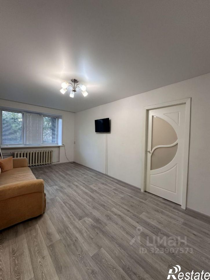 2-комн квартира улица Шаляпина, 25,  д. 25