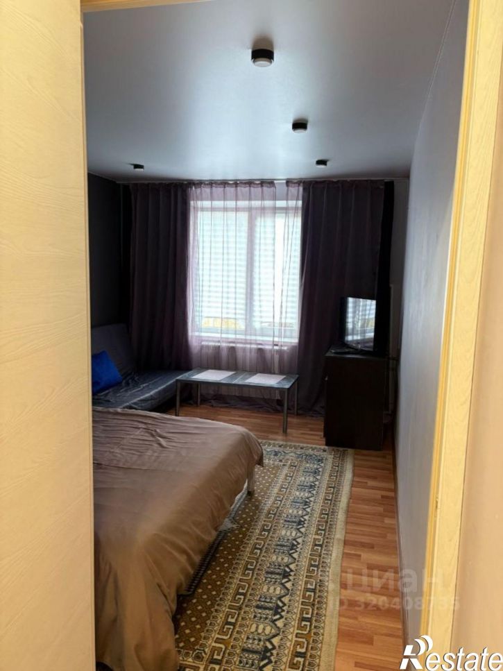 2-комн квартира пр-кт Победы, 160,  д. 160