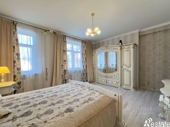 3-комн квартира ул Мусина, 1,  д. 1