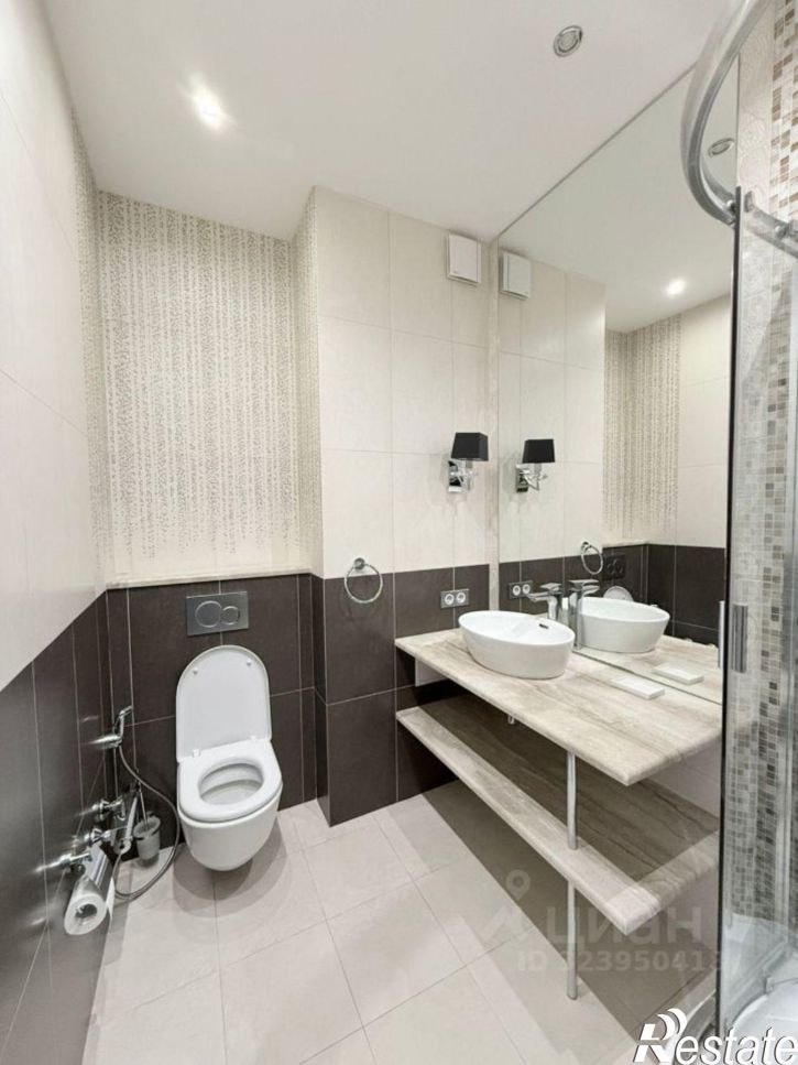 3-комн квартира проспект Альберта Камалеева, 26/12,  д. 26/12