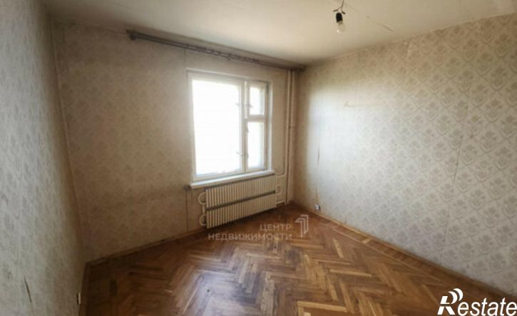 4-комн квартира улица Юлиуса Фучика, 94,  д. 94