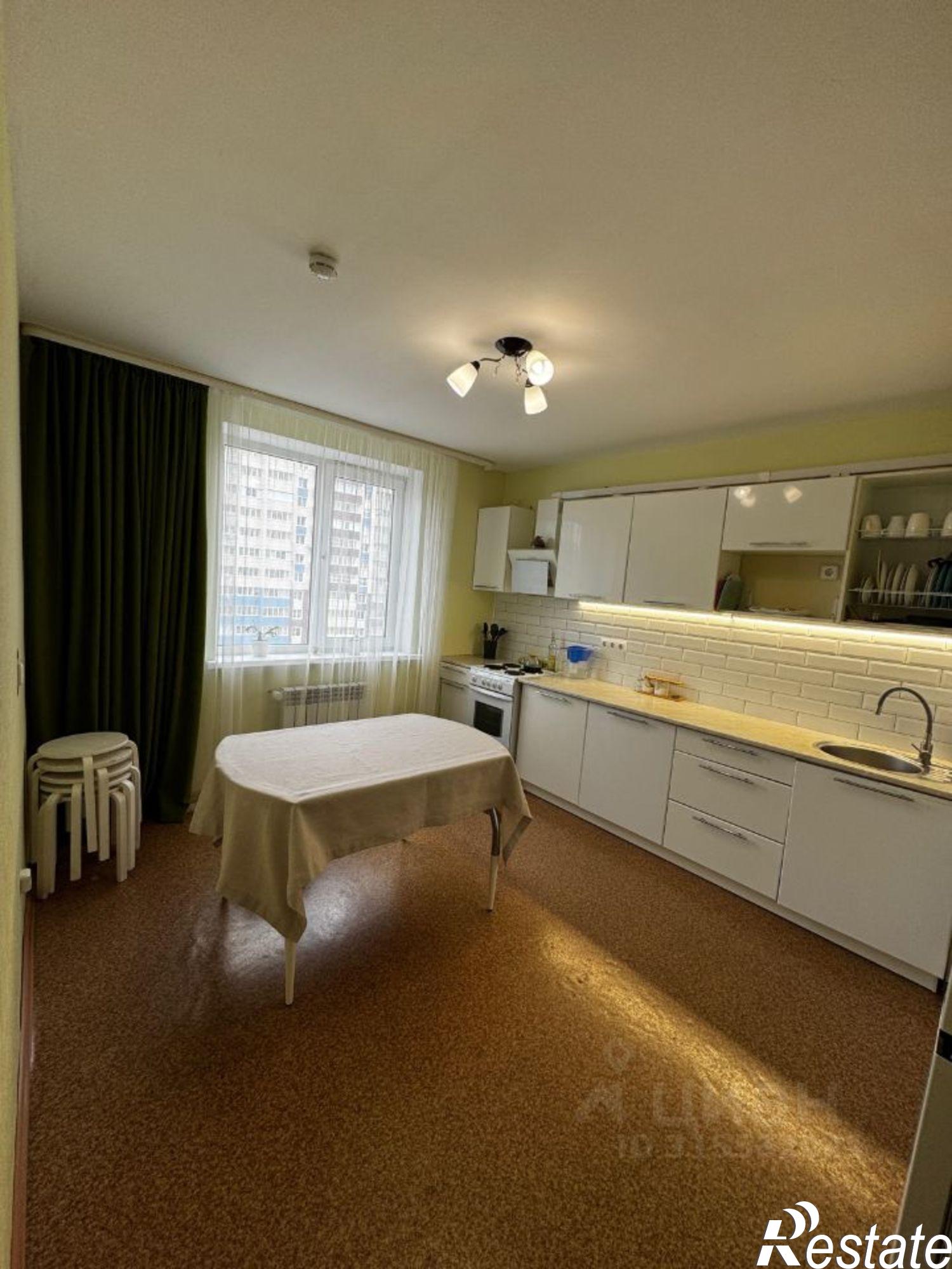 Сдать квартиру за 30 000 рублей на улица Виктора Сажинова, 3