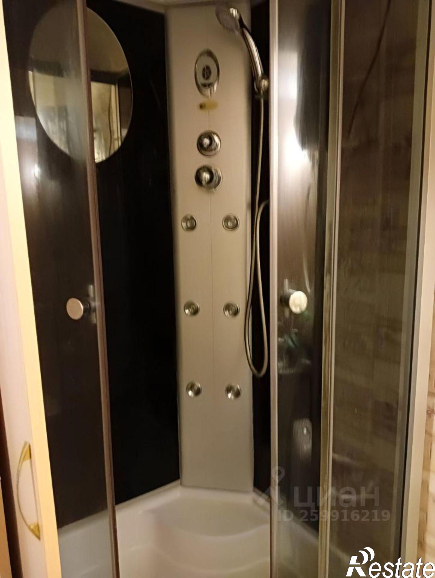 Сдать комнату за 20 000 рублей на улица Короленко, 40