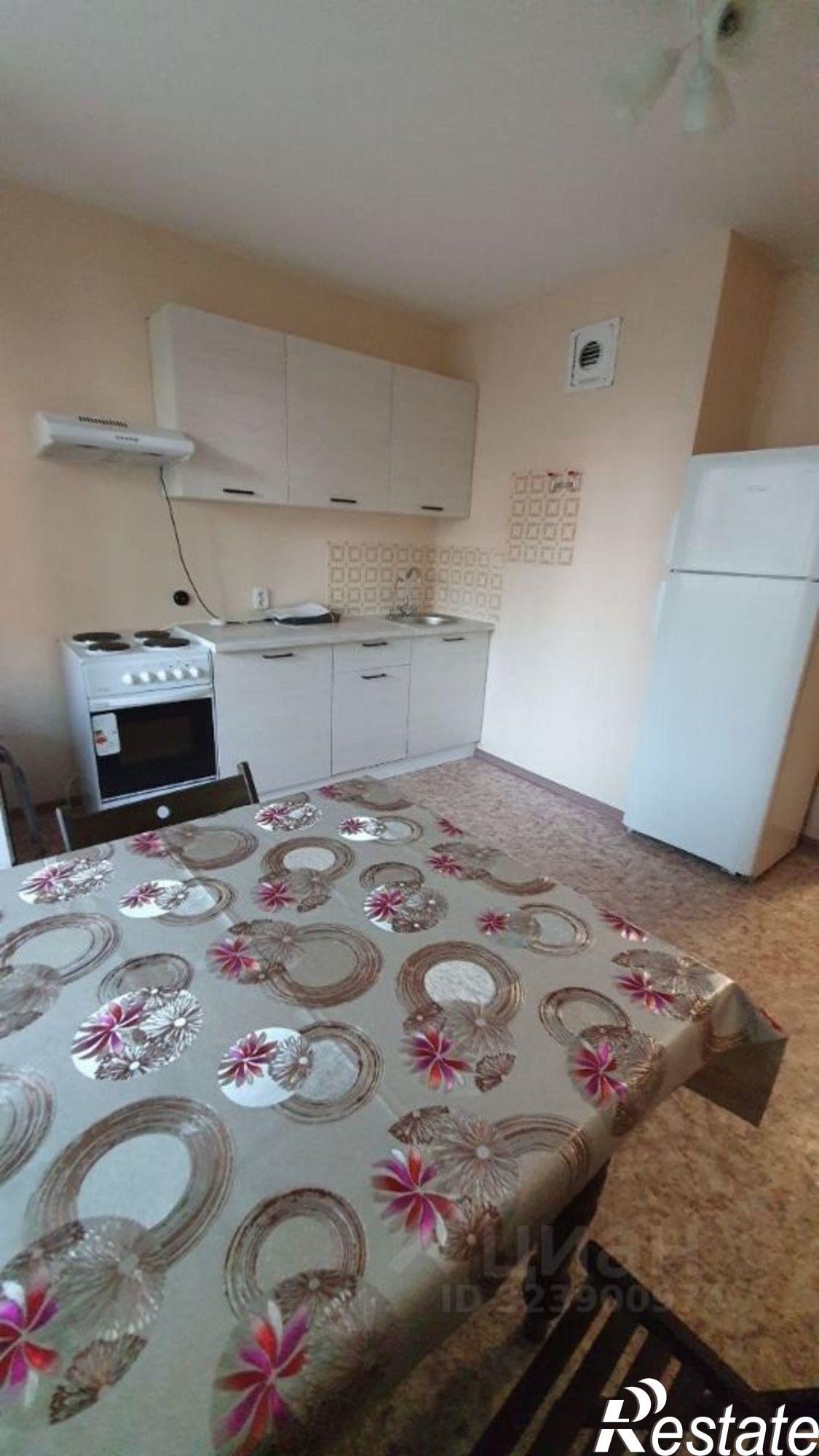 Сдать квартиру за 38 000 рублей на улица Хади Такташа, 119