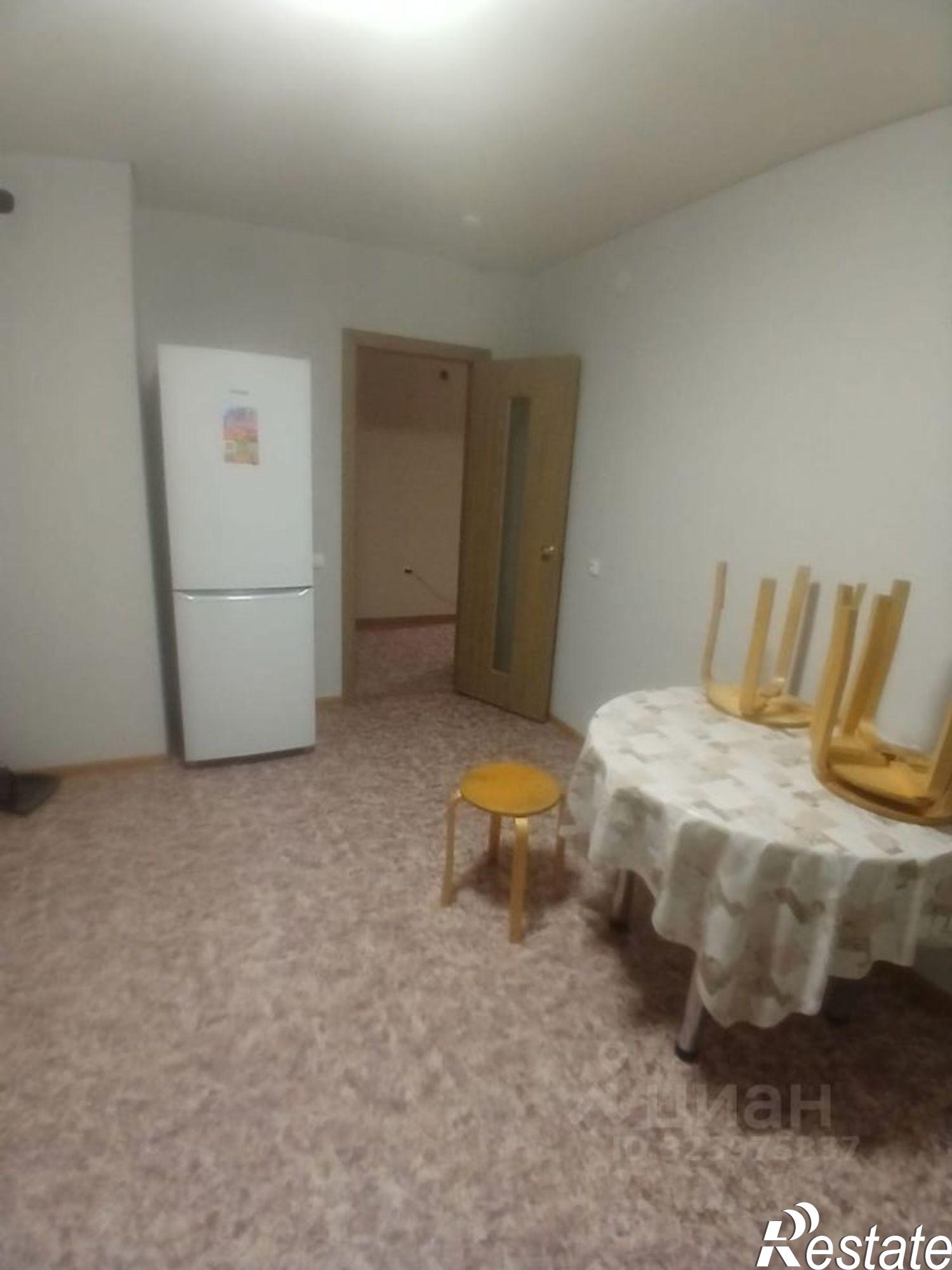 Сдать квартиру за 30 000 рублей на ул Мустая Карима, 7/10