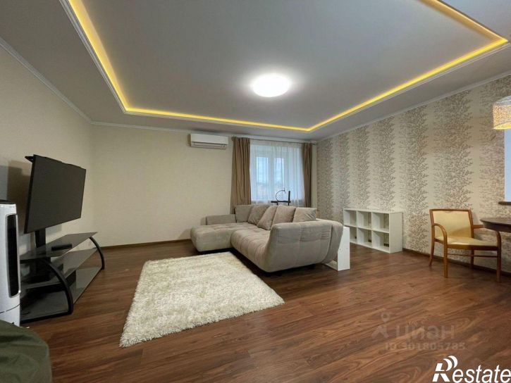 3-комн квартира улица Габдуллы Кариева, 7,  д. 7