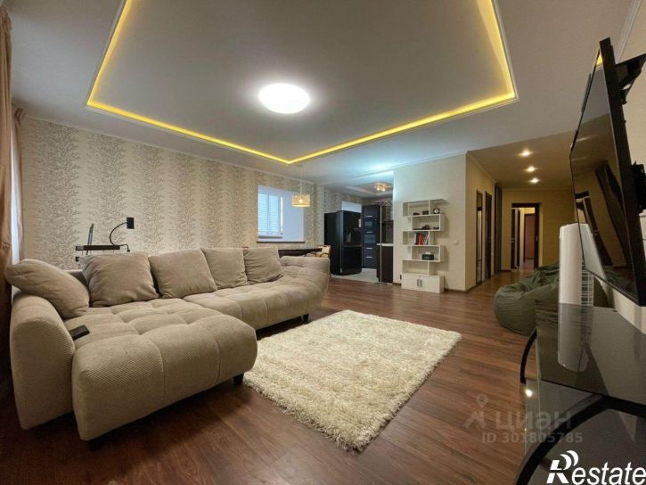 3-комн квартира улица Габдуллы Кариева, 7,  д. 7