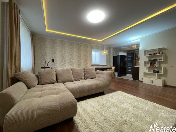 3-комн квартира улица Габдуллы Кариева, 7,  д. 7