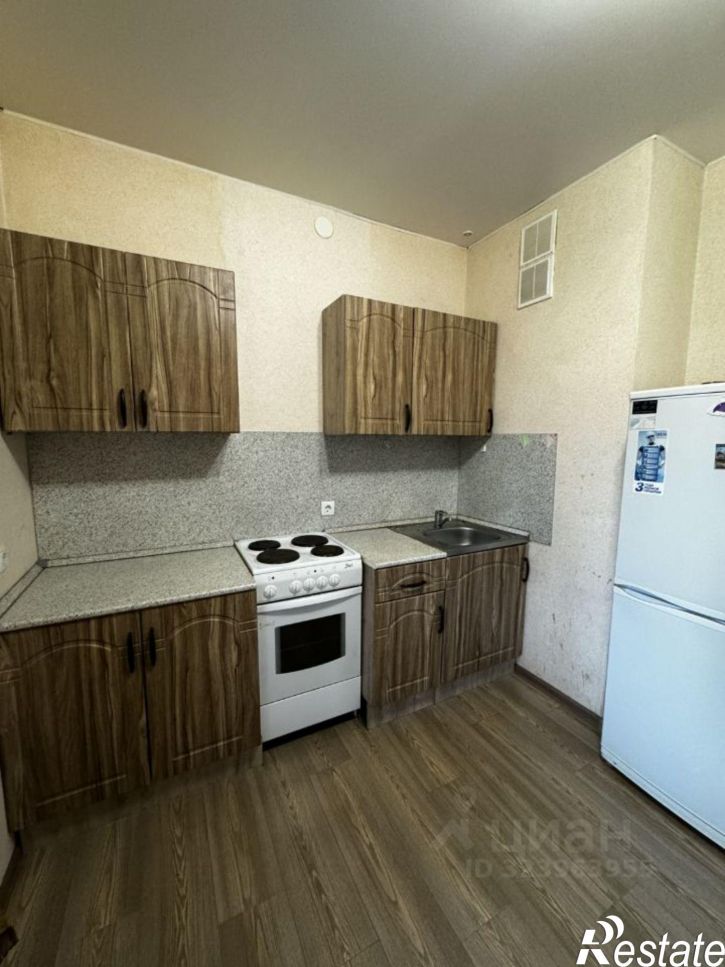 1-комн квартира ул Рауиса Гареева, 102 1,  д. 102 1,  к. 1