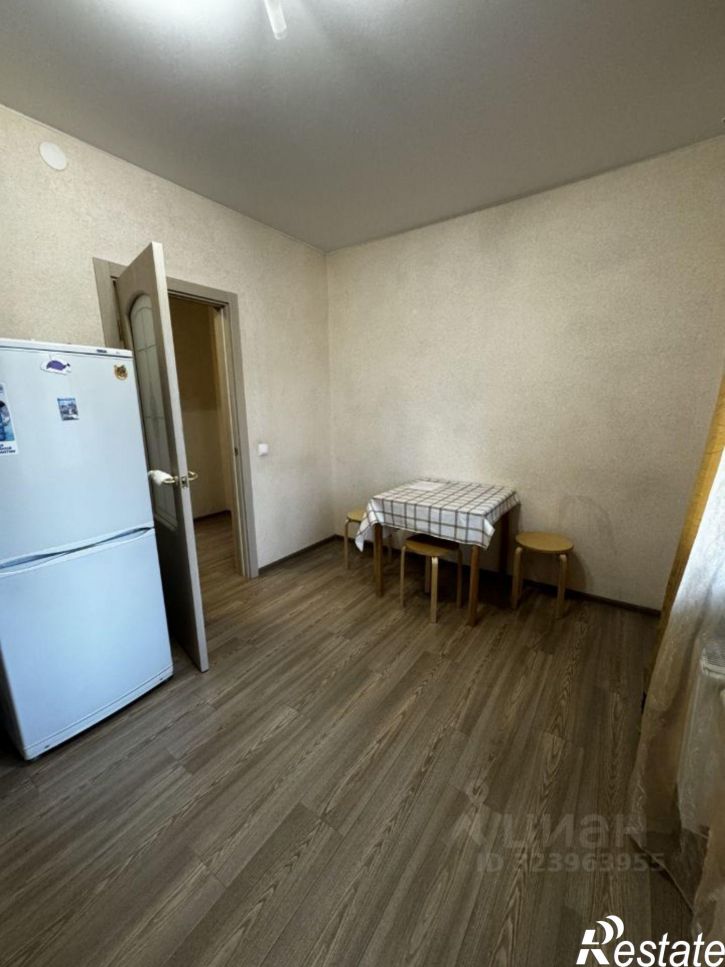 1-комн квартира ул Рауиса Гареева, 102 1,  д. 102 1,  к. 1