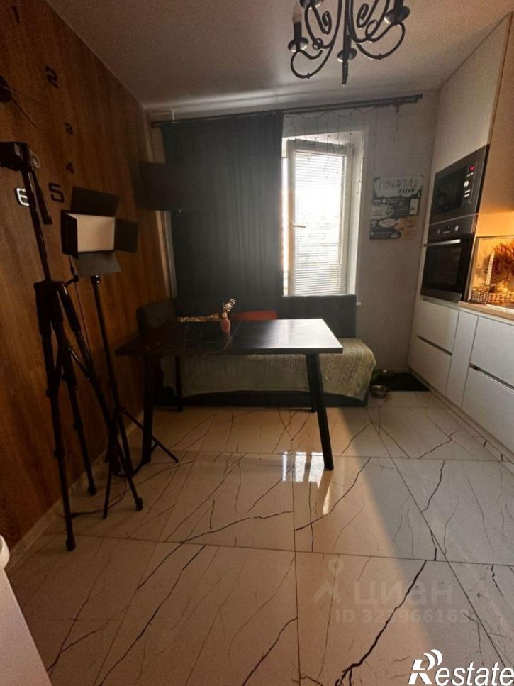 2-комн квартира ул Юлиуса Фучика, 133,  д. 133