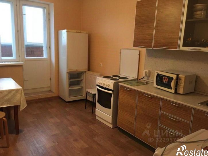 1-комн квартира улица Адоратского, 4,  д. 4