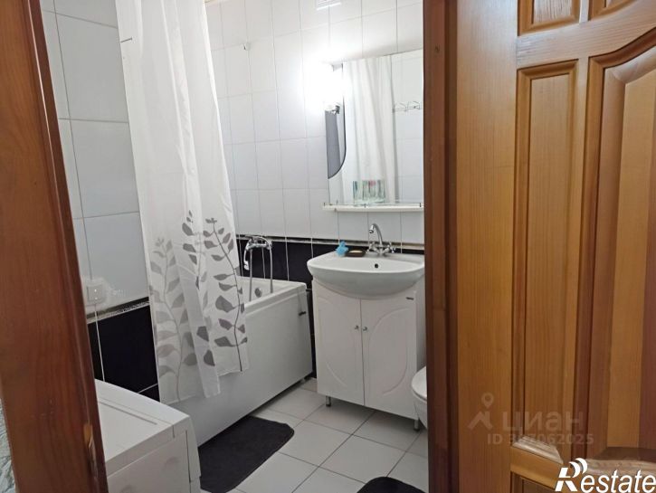 2-комн квартира ул Латышских Стрелков, 8А,  д. 8А