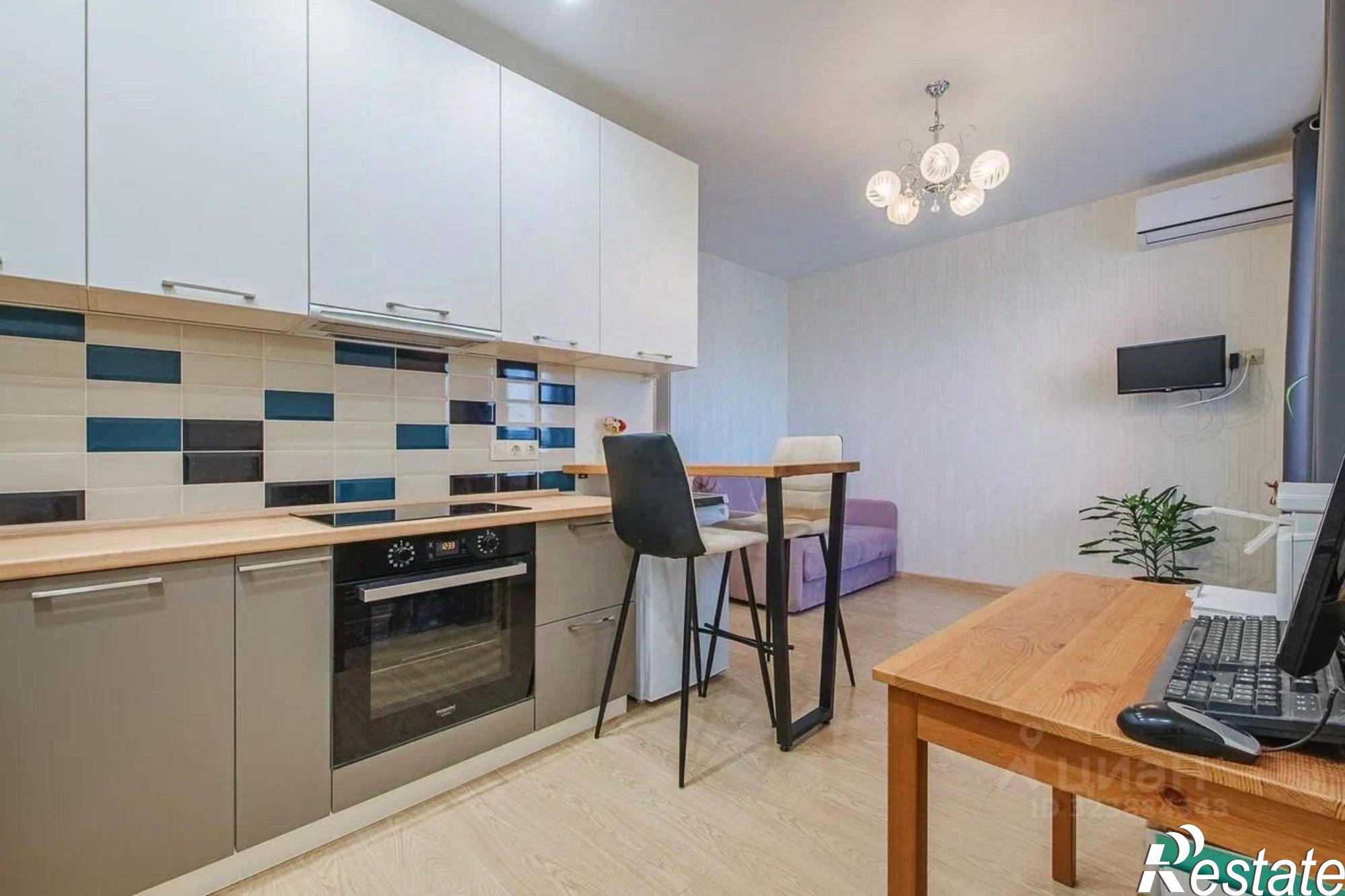 Купить квартиру за 13 500 000 рублей на улица Амирхана Еники, 10