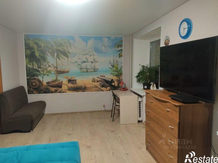 4-комн квартира улица Гаврилова, 2,  д. 2