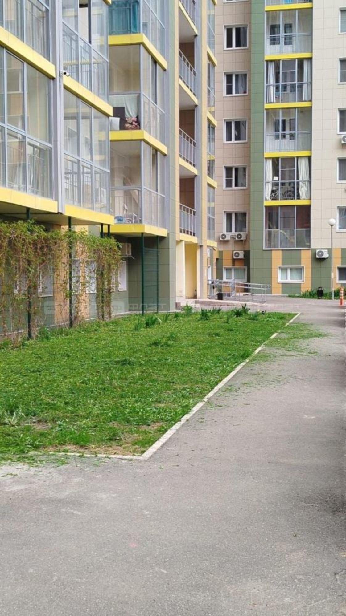 Купить квартиру за 10 270 000 рублей на ул. Адоратского, дом 1