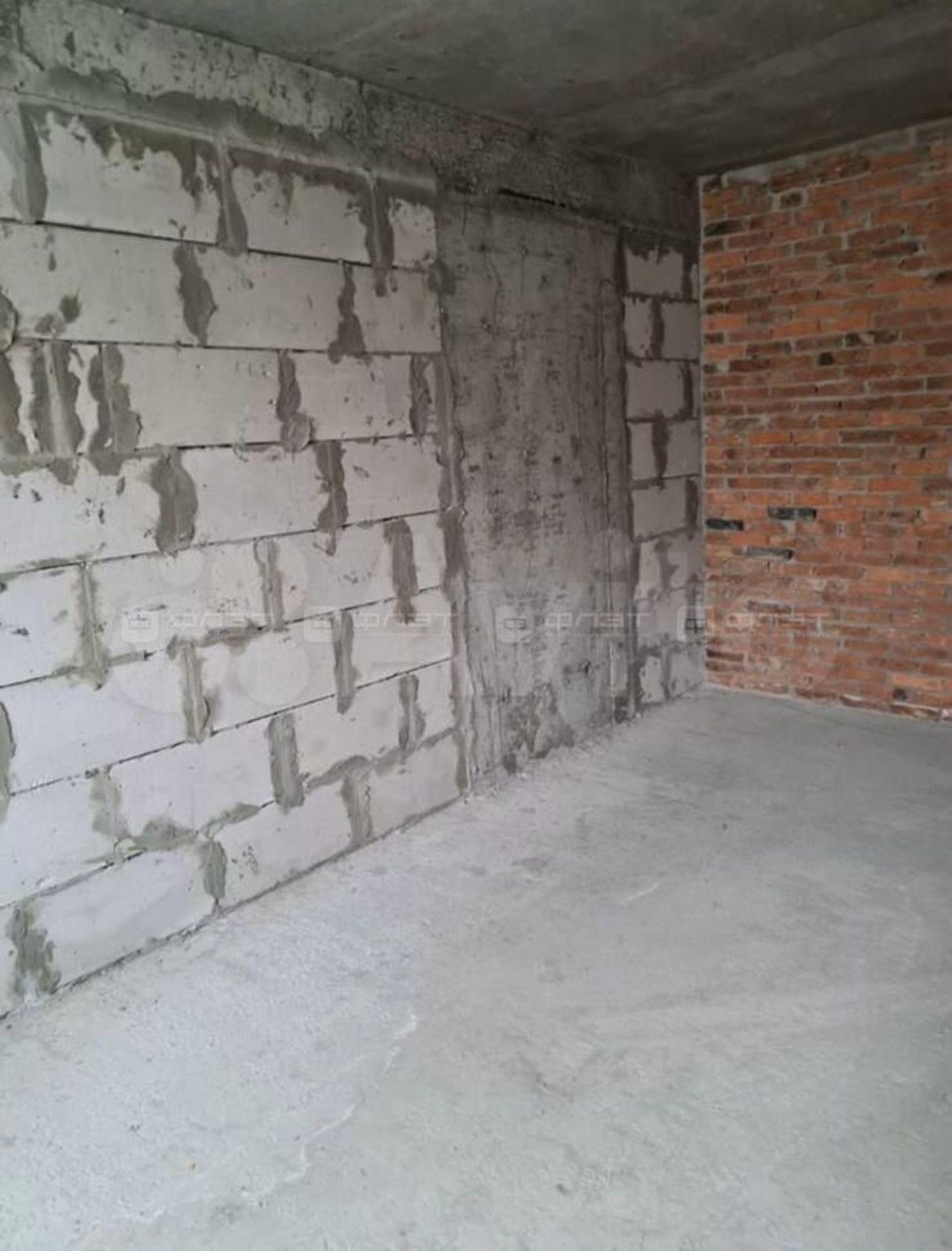 Купить квартиру за 10 270 000 рублей на ул. Адоратского, дом 1