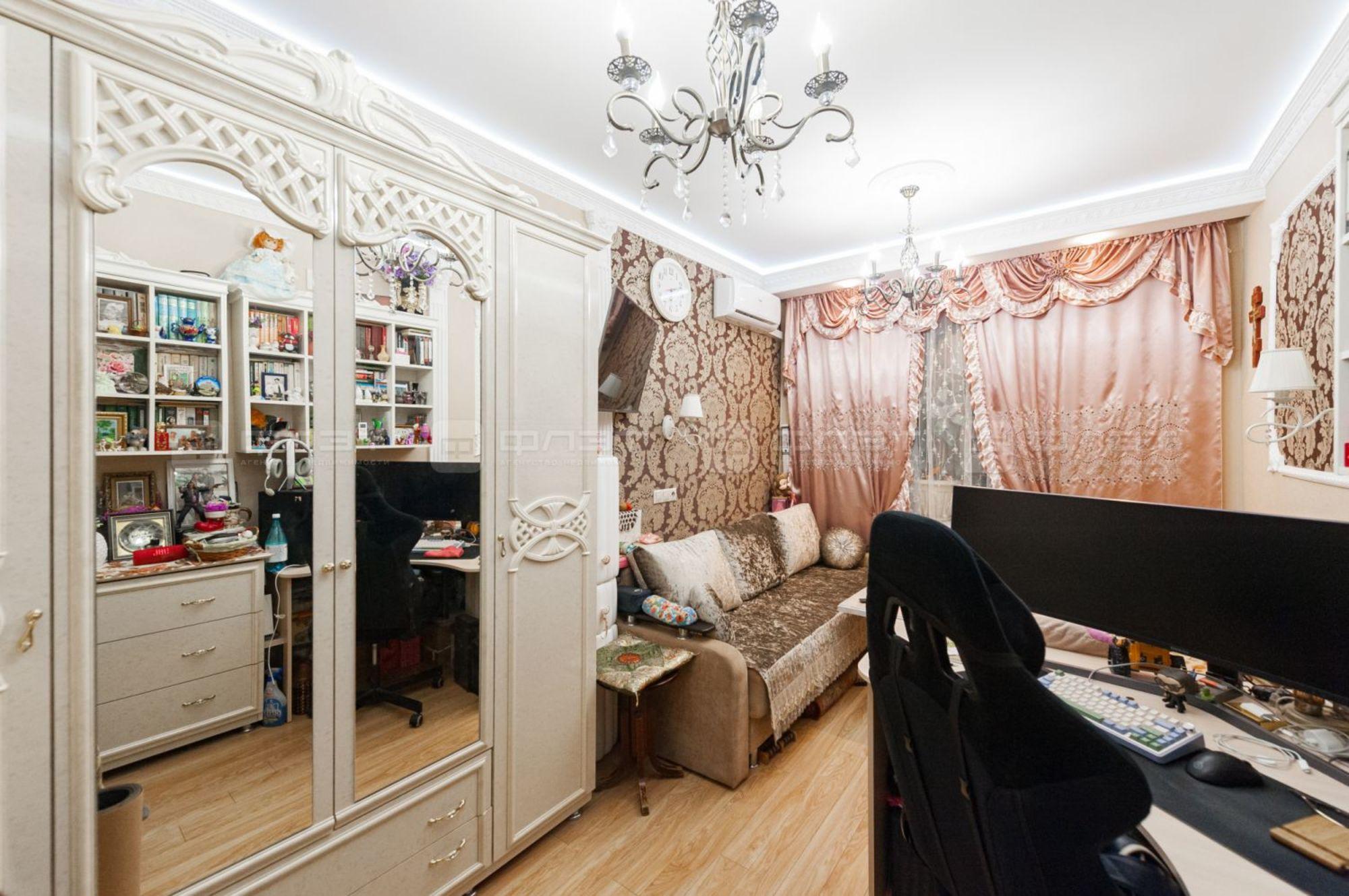 Купить квартиру за 10 200 000 рублей на ул. Декабристов, дом 164/91